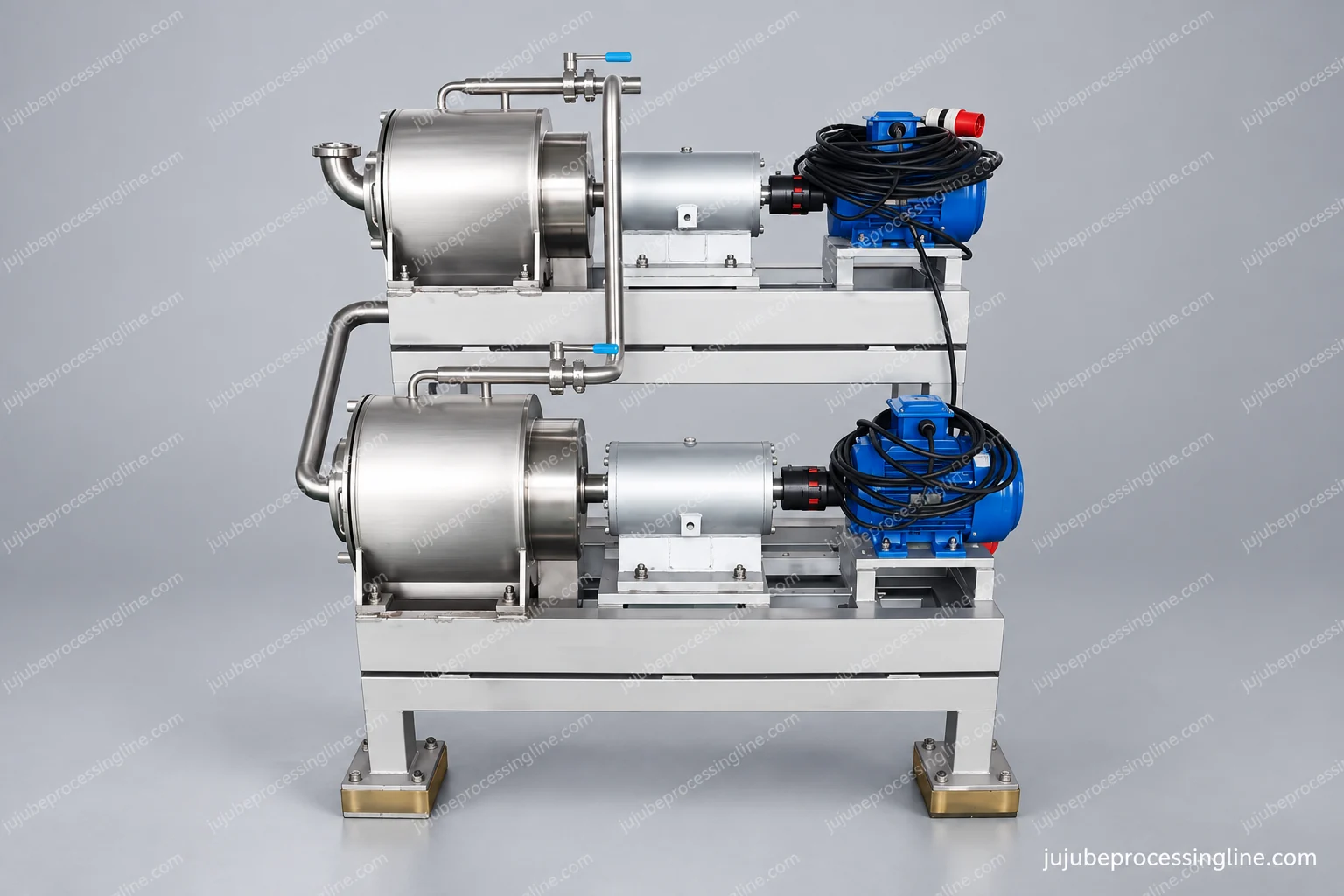 Two-stage pulper and refiner assembly: separate working chambers, drives and product connections.